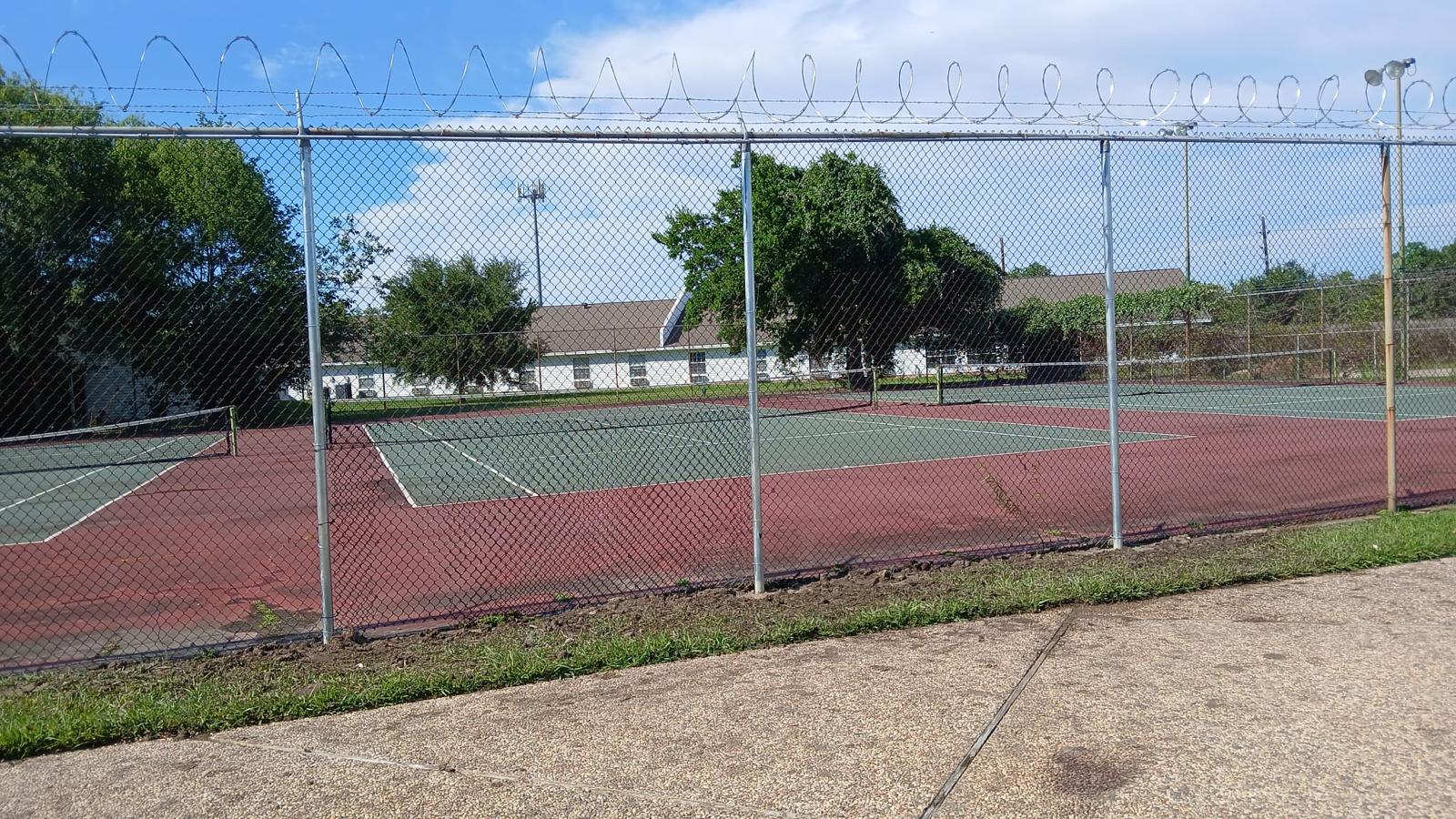 Chain Link Fence Replacement in Pitts Road Estates, Fulshear TX